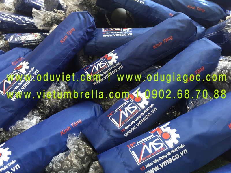 xưởng sản xuất ô dù cầm tay in logo quảng cáo